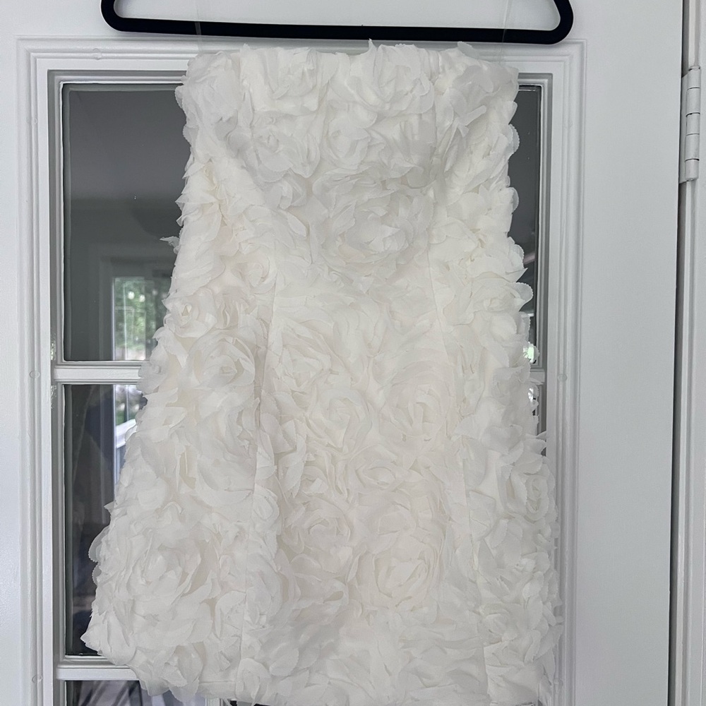 Elegant White Floral Textured Dress